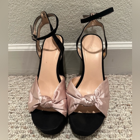 Go Wren Shoes - Chic platform sandals